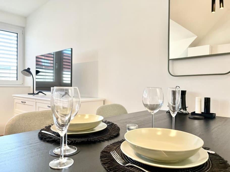 Orestaliving - Penthouse In 1020 Wina Bagian luar foto